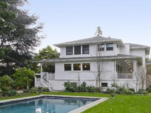 Chuyện ít biết về mối tình 12 năm của ông chủ Facebook - 3