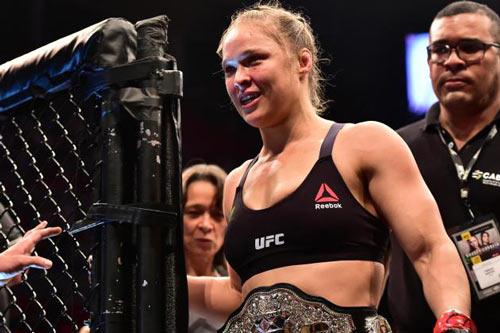 "Nữ hoàng" Rousey: Hạ 4 đối thủ chỉ 130 giây - 1