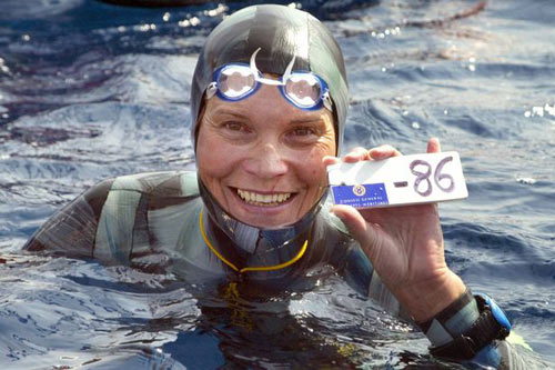 Sinh nghề tử nghiệp: Kỷ lục gia lặn chết ở biển khơi - 1