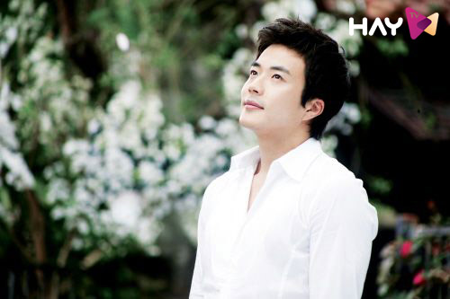 Khán giả Việt gặp lại vai diễn đầy nước mắt của Kwon Sang Woo - 4