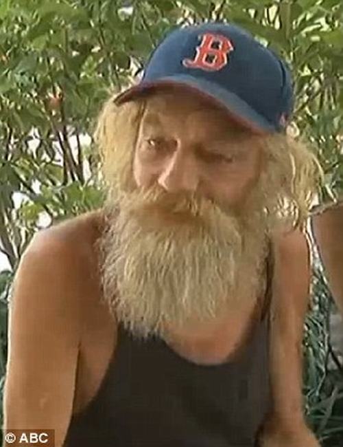 "Thánh piano" vô gia cư gây sốt dân mạng - 2