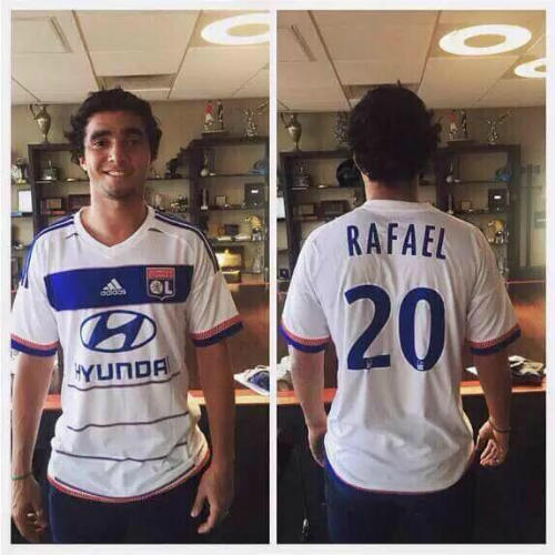 Premier League còn 1 ngày: Depay mặc số 7, De Gea bị "trảm" - 1