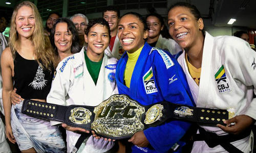 Tin HOT tối 7/8: Yao Ming đụng độ Manny Pacquiao - 3