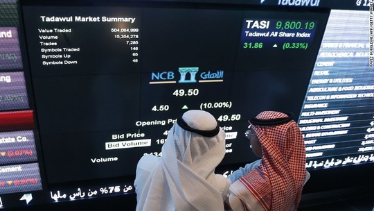 Đại gia dầu mỏ Ả Rập Saudi phải đi vay tiền - 1