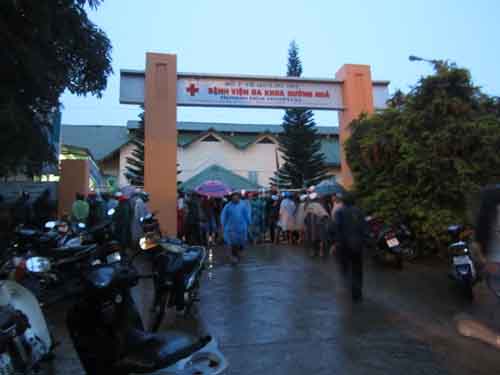 Nam thanh niên ngang nhiên xông vào nhà đâm chết 2 người - 3