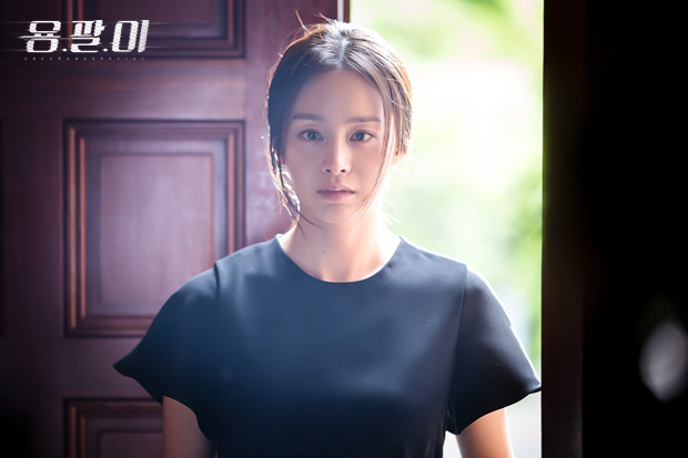 Kim Tae Hee hút fan với vai tiểu thư bất hạnh - 1