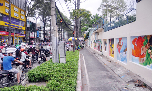 “Ăn khế trả vàng” xuất hiện trên đường phố TP.HCM - 13