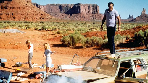 Những kỳ nghỉ "kinh hoàng" trên màn ảnh rộng - 4