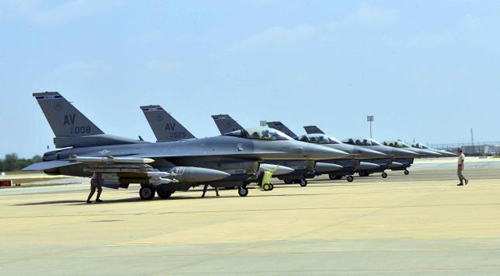 Mỹ điều 6 máy bay F-16, 300 lính tiêu diệt IS - 1