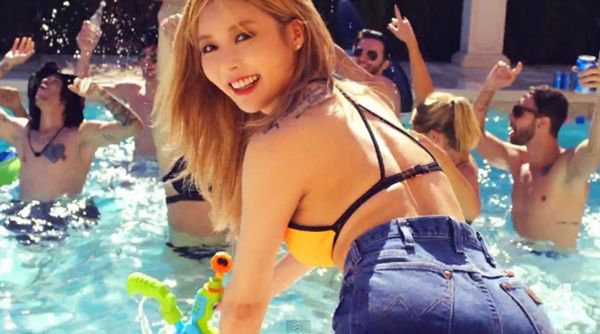 HyunA tung clip chứng minh đẳng cấp nữ hoàng sexy - 3