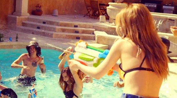 HyunA tung clip chứng minh đẳng cấp nữ hoàng sexy - 4