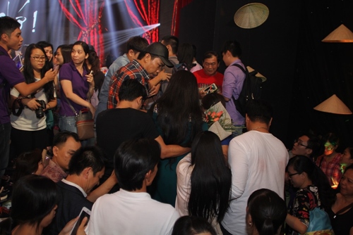 Như Quỳnh gây bất ngờ với vẻ ngoài xinh đẹp ở tuổi 45 - 3