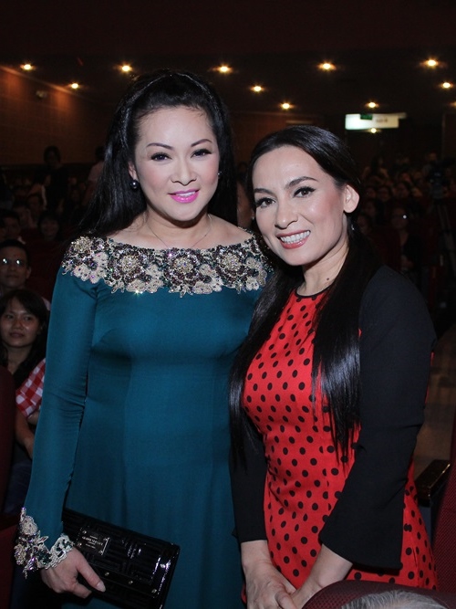 Như Quỳnh gây bất ngờ với vẻ ngoài xinh đẹp ở tuổi 45 - 8