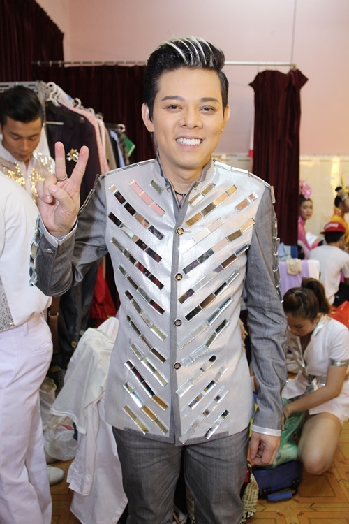 Như Quỳnh gây bất ngờ với vẻ ngoài xinh đẹp ở tuổi 45 - 7