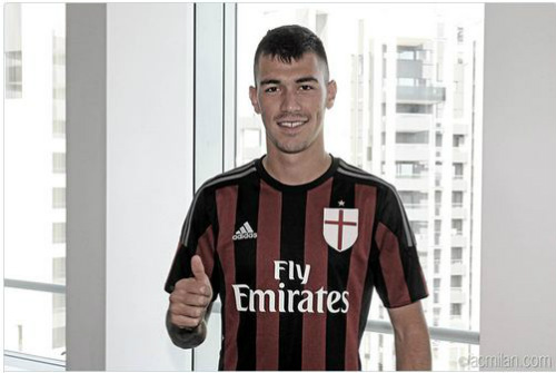 Tin chuyển nhượng tối 12/8: Ibra không sang Galatasaray - 1