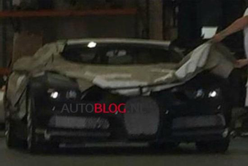 Siêu phẩm mới Bugatti Chiron lần đầu lộ ảnh - 1