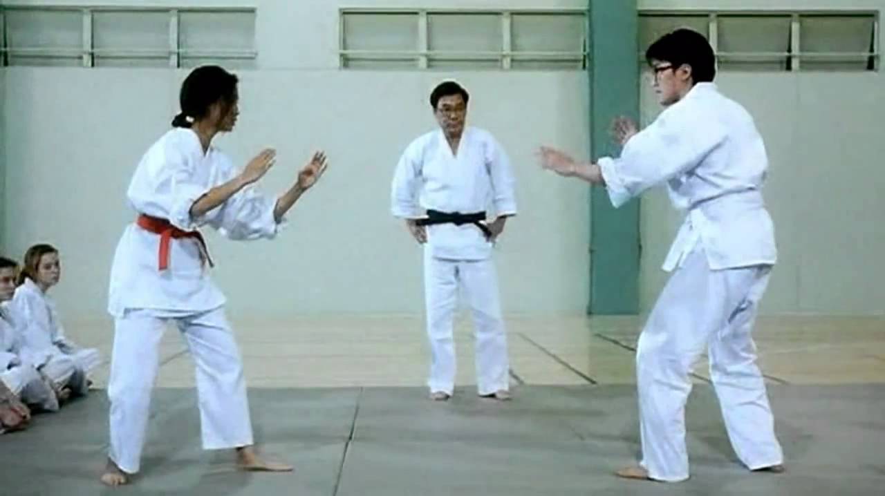 3 clip thú vị về chiêu "độc" trong phim võ thuật - 2