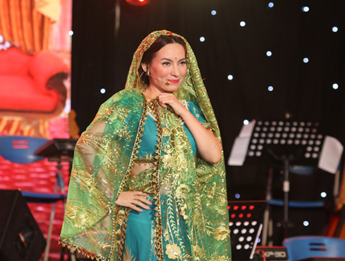 "Cô dâu 8 tuổi" Phi Nhung khiến người xem phát cuồng - 3