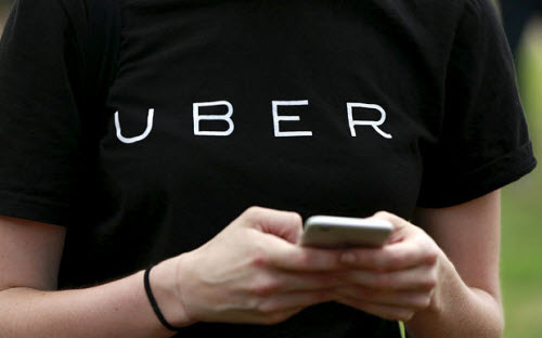 Uber chiến thắng trong vụ kiện bởi 15 hãng taxi - 1