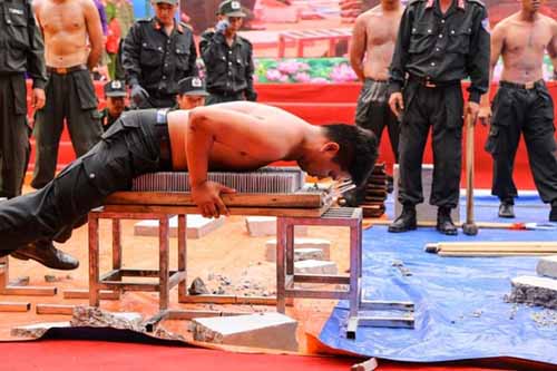 Chiêm ngưỡng nội công của cảnh sát trẻ! - 6