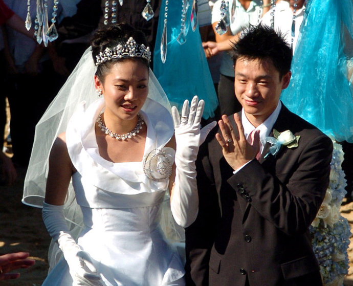 Tiết lộ những đám cưới "giá trên trời" chấn động Cbiz - 5