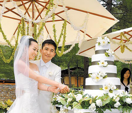 Tiết lộ những đám cưới "giá trên trời" chấn động Cbiz - 9