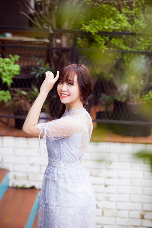 Cận cảnh vẻ đẹp trong sáng của "bản sao Mỹ Tâm" - 9