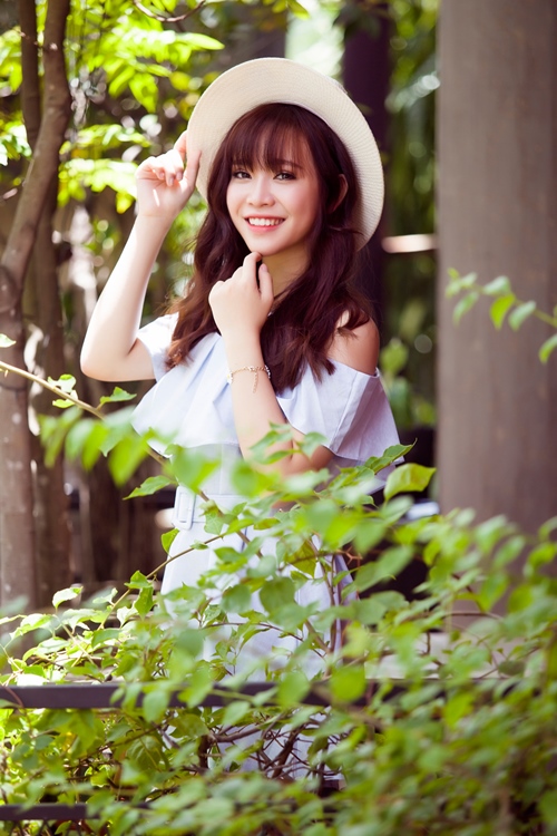 Cận cảnh vẻ đẹp trong sáng của "bản sao Mỹ Tâm" - 3