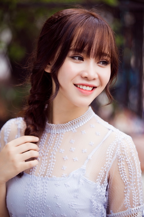 Cận cảnh vẻ đẹp trong sáng của "bản sao Mỹ Tâm" - 8