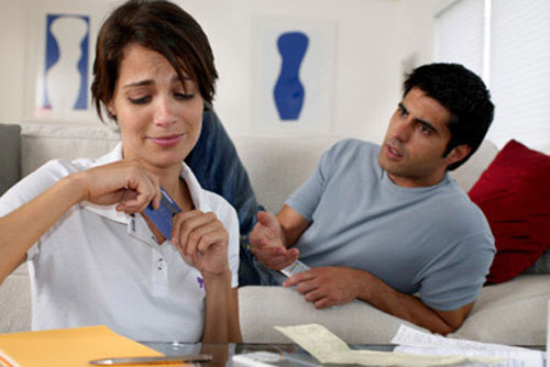 Sai lầm tài chính dễ mắc của các ông chồng - 2