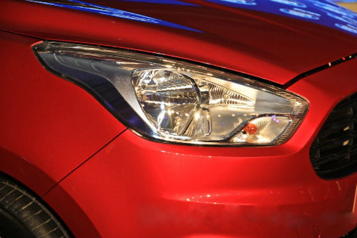 Ford Figo Aspire giá rẻ 166 triệu đồng trình làng - 4