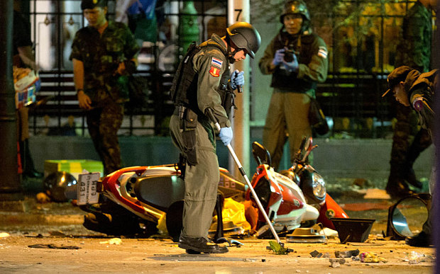 Đánh bom rung chuyển Bangkok: Giải mã những bí ẩn - 3