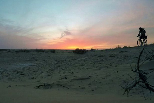 Đạp xe chinh phục Sahara: 36 ngày "địa ngục" - 1