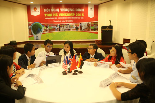 Trại hè VinCamp 2015 – “Hội nghị thượng đỉnh” của các nhà lãnh đạo tương lai - 1