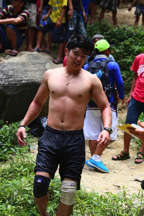 Hải Băng "tái mặt" thấy Trương Nam Thành "mất" khỏi thác nước - 4