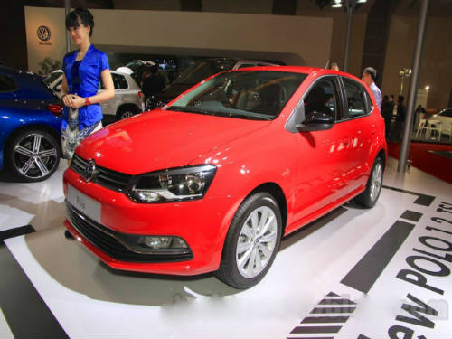 Soi mẫu Volkswagen Polo 1.2 TSI giá 418 triệu đồng - 1