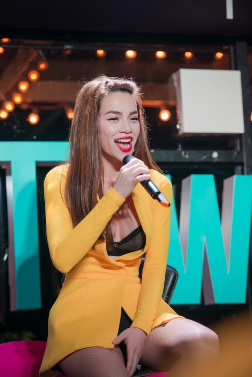 Hồ Ngọc Hà gợi cảm, song ca tình tứ cùng Trọng Hiếu - 4