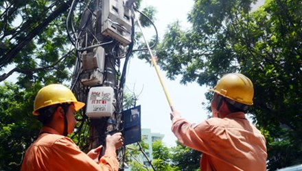 Bao giờ mới tính điện nhiều giá cho dân bớt thiệt? - 1
