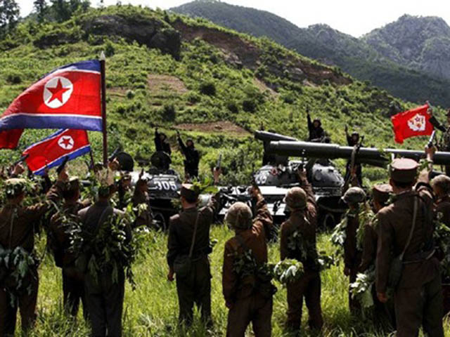 Bán đảo Triều Tiên &#34;bên miệng hố chiến tranh&#34;? - 1
