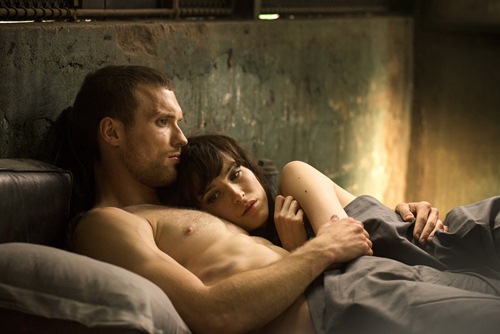 Vẻ điển trai của tài tử phim "Người vận chuyển 4" - 10