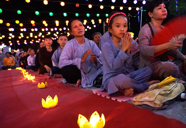 Vu Lan trong đêm hoa đăng huyền ảo - 7