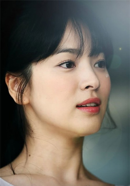 Bí quyết gương mặt đẹp như nữ thần của Song Hye-Kyo - 2