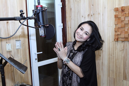 Tùng Dương nhí nhảnh trong phòng thu - 4
