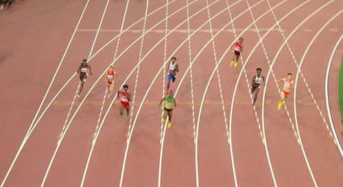 Vô địch thế giới vẫn chạy nhầm đường ở nội dung 200m - 2