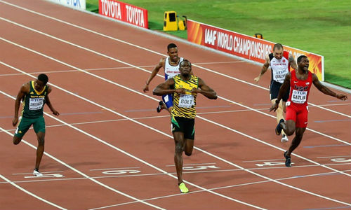 Hạ Gatlin, Bolt hoàn tất cú đúp HCV thế giới - 1
