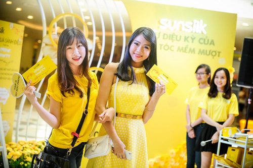 Mát mắt vườn hoa Trà my vàng rực tại Vivo City - 7