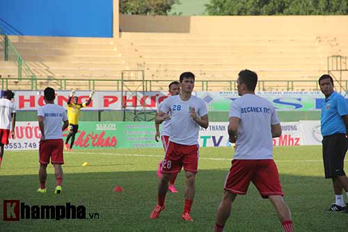 TRỰC TIẾP B.Bình Dương – FLC Thanh Hóa: Cơn mưa bàn thắng (KT) - 23