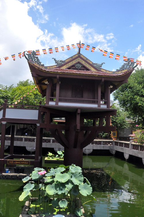 Nam Thiên Nhất Trụ - Chùa Một Cột giữa lòng TP.HCM - 7