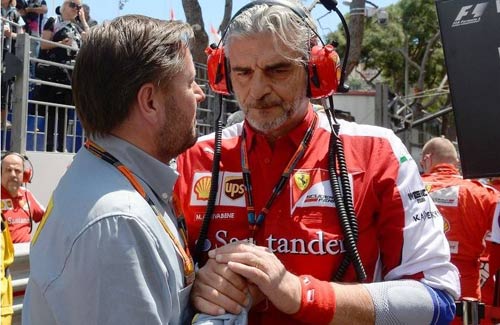 F1, Vettel nổ lốp: Lỗi Ferrari hay Pirelli - 2