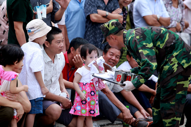 Xem chó nghiệp vụ tìm ma túy, đánh hơi người ở Thủ đô - 6